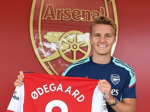 10 CLB phá két dữ dội nhất mùa hè: Nạn nhân của Bayern, Arsenal vô đối