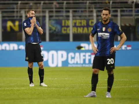 Inter Milan thua trắng trên sân nhà