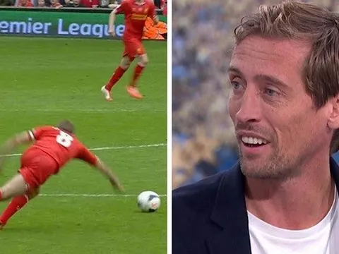 Peter Crouch: ''Không ai ở Liverpool đang nói về chức vô địch''
