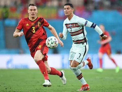 Xác định 2 cặp đấu tứ kết đầu tiên ở EURO 2020