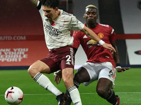 CĐV Man Utd: "Thật rác rưởi! Hắn ta nên ngậm miệng lại và rời CLB"