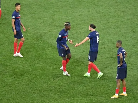 M.U chi 15 triệu ký đối tác của Pogba, có 2 pha tắc bóng/trận