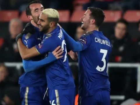 Chilwell: "Mahrez luôn cho tôi những lời khuyên trong phòng tắm"