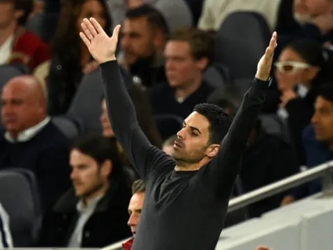 Phản ứng của Arteta sau lời công kích của Conte