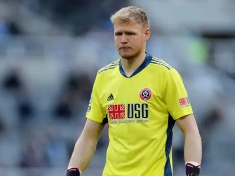Aaron Ramsdale có gì hơn Bernd Leno và Emi Martinez?