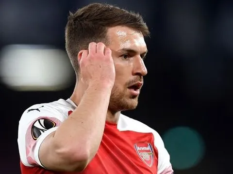 'Đứa con lưu lạc' muốn trở lại khoác áo Arsenal