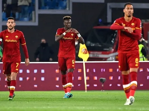 Abraham biết ơn Roma sau ngày tháng đen tối tại Chelsea