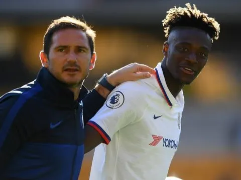 Abraham: "Câu nói đó của HLV Lampard đã giúp Chelsea bừng tỉnh trở lại"