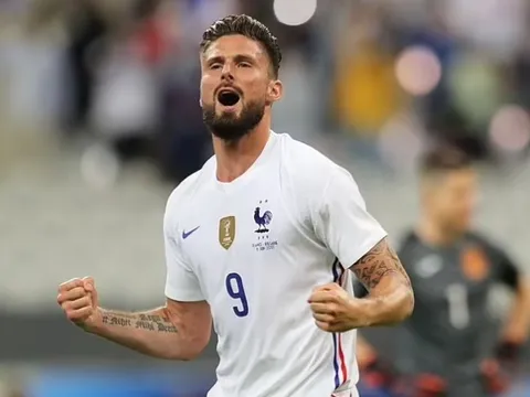 AC Milan chờ Giroud dứt tình với Chelsea