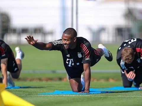 Chỉ 1 hình ảnh, "drama" rối tung tại Bayern đã khép lại