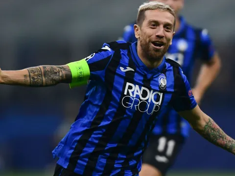 'Tôi như được trở lại ngày chơi cho đội trẻ, chơi bóng chỉ để xỏ háng mọi người'