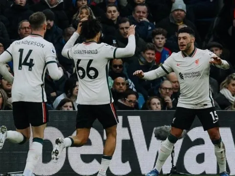 Sao Liverpool vạch ra con đường đua vô địch với Man City đến hết mùa