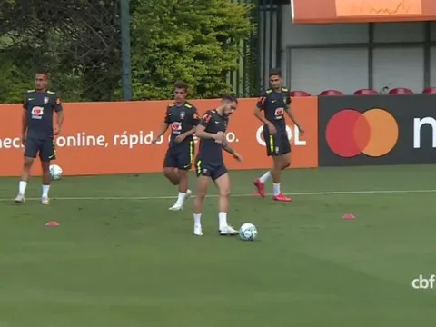 Alex Telles lộ diện, làm rõ tin đồn dương tính COVID-19 lần 2
