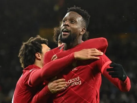 Alexander-Arnold cảm thấy buồn khi chứng kiến sao Liverpool ra đi