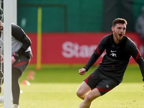 XONG! Thua 2-7, Liverpool còn nhận thêm cú sốc cực lớn