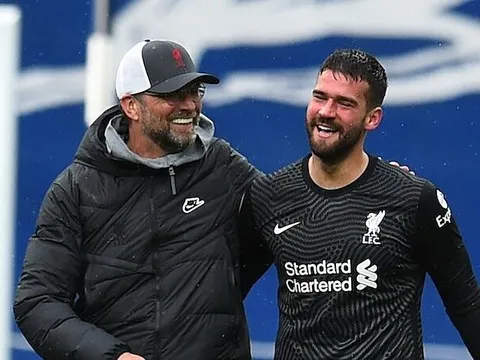 Alisson vừa nổ súng, Jurgen Klopp đã lên kế hoạch chiêu mộ thủ môn mới
