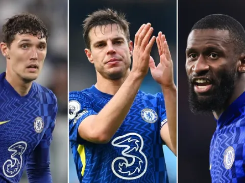 Chelsea có khả năng cùng lúc mất trắng 9 cầu thủ