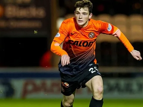 Sao Liverpool được ca ngợi: ''Anh ấy là hình mẫu của tinh thần không bao giờ bỏ cuộc''