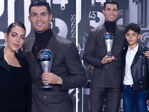 Ronaldo bảnh bao cùng gia đình nhận giải thưởng đặc biệt