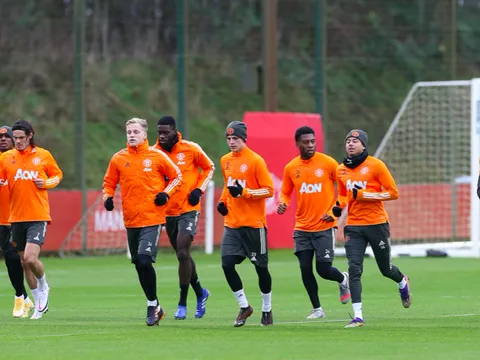 Tân binh trở lại, Man Utd sẵn sàng phá dớp trước Leeds United