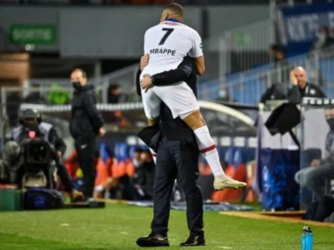 Mbappe hóa Ro béo, PSG nhọc nhằn vào chung kết trên chấm penalty