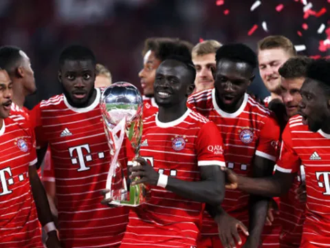 Rượt đuổi 8 bàn, Bayern giành Siêu cúp Đức