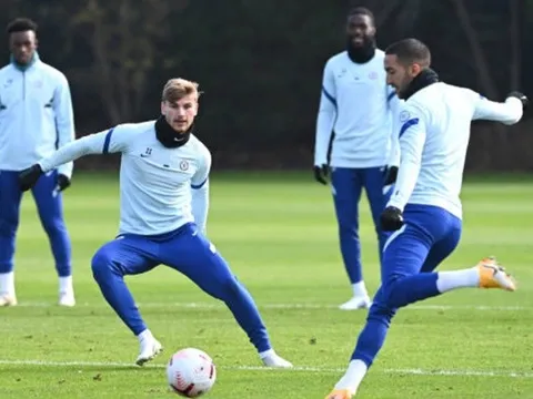 'Tân binh xui xẻo' lả lướt trên sân tập Chelsea, Kepa chờ thời