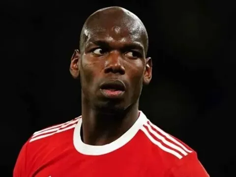 Anh trai vạch trần hành vi Pogba yểm bùa ở Man Utd