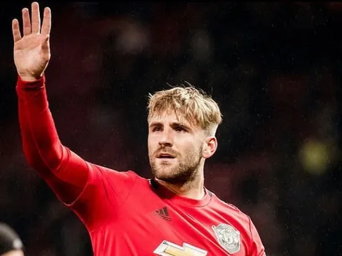 Không phải Alex Telles, đây mới là tân binh đã giúp Luke Shaw thay đổi