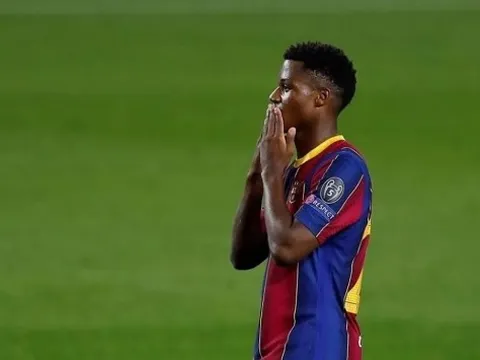Ansu Fati lại báo tin dữ đến các CĐV yêu mến Barcelona