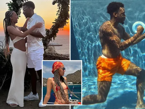 Sao Man Utd tình tứ bên bạn gái sexy