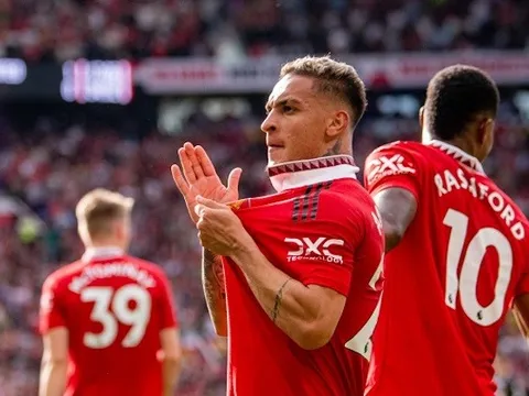 Ứng viên vô địch Premier League điền thêm một cái tên