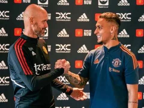 Antony chọn thần tượng ở M.U, không phải Ronaldo