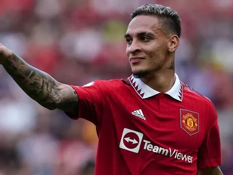 Antony tạo cột mốc lịch sử ở trận ra mắt Man Utd