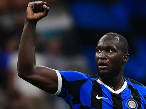 "Đừng có xếp Lukaku ngang hàng với Ronaldo và Ibrahimovic"