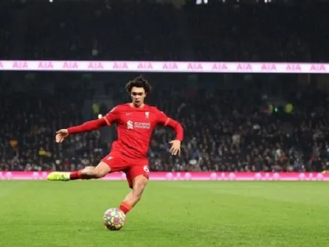 Trent Alexander-Arnold đưa một so sánh khiến Pep Guardiola đỏ mặt