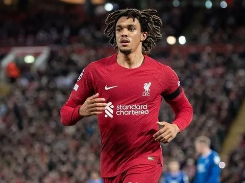 Klopp được khuyên ký gấp 1 vị trí