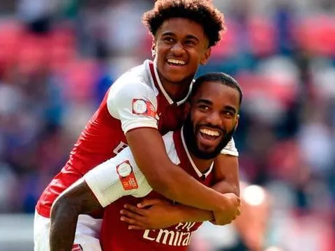 Arsenal bật đèn xanh cho 3 cái tên rời Emirates mùa Hè này