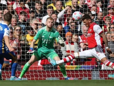 Arsenal cần làm gì để vào Top 4?