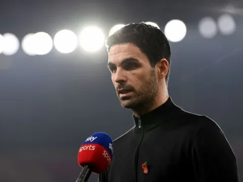 "Arsenal cần một mẫu cầu thủ như ngôi sao đó của Chelsea"