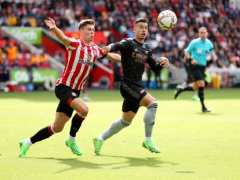 Arsenal gợi ý Man Utd thương vụ hoàn hảo ở chợ Đông