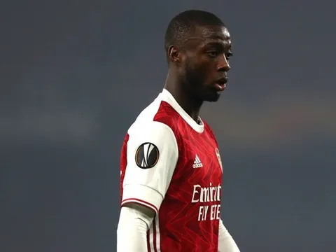 Arsenal chơi nước đôi, vận mệnh 'bom tấn' biến thành 50-50