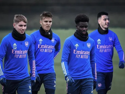 “Arsenal có những cầu thủ trẻ xuất sắc, nhưng chừng đó là không đủ”