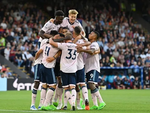 Arsenal có thể thay đổi cách tiếp cận trước Leicester