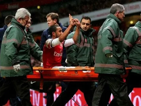 Arsenal đại chiến Tottenham: 5 khoảnh khắc thù địch ở derby Bắc London