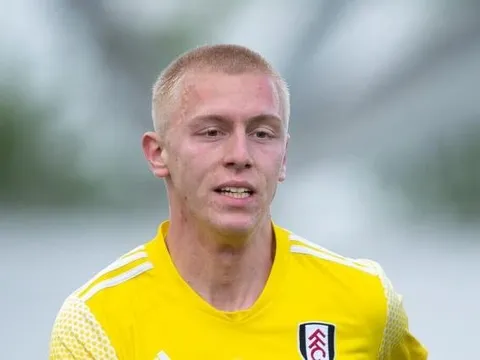 Arsenal hoàn tất thỏa thuận với tiền đạo Fulham