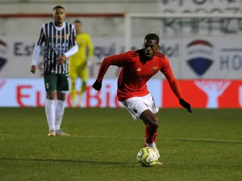 Arsenal mua Nuno Tavares: Một mũi tên trúng nhiều đích