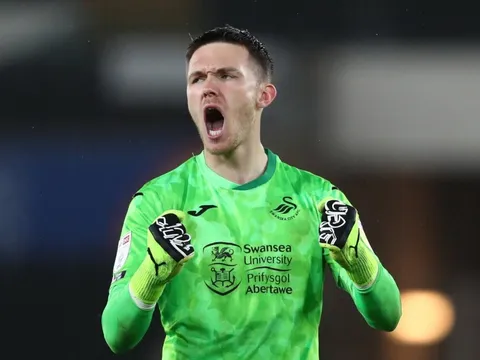 Arsenal muốn tạo ra phương án cạnh tranh với Bernd Leno