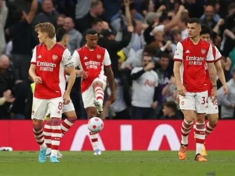 Arsenal rớt thảm; AC Milan đại nhảy vọt