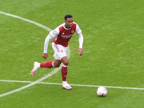 Arsenal thất thủ, CĐV kêu gọi ký hợp đồng trọn đời với ngôi sao 22 tuổi